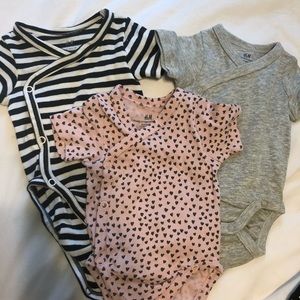 NEW H&M NEWBORN ONESIES